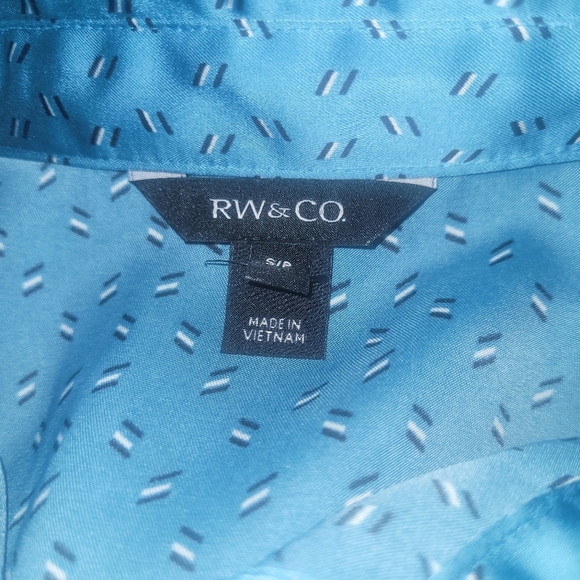 RW&CO Aqua Colored Satiny Soft Button Up Shirt S - Picture 7 of 7